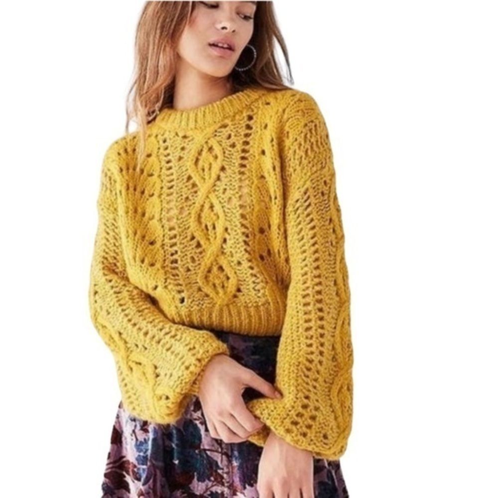 Urban Outfitters Mustard Cable Knit Cropped Sweater Cottagecore Boho Fisherman S